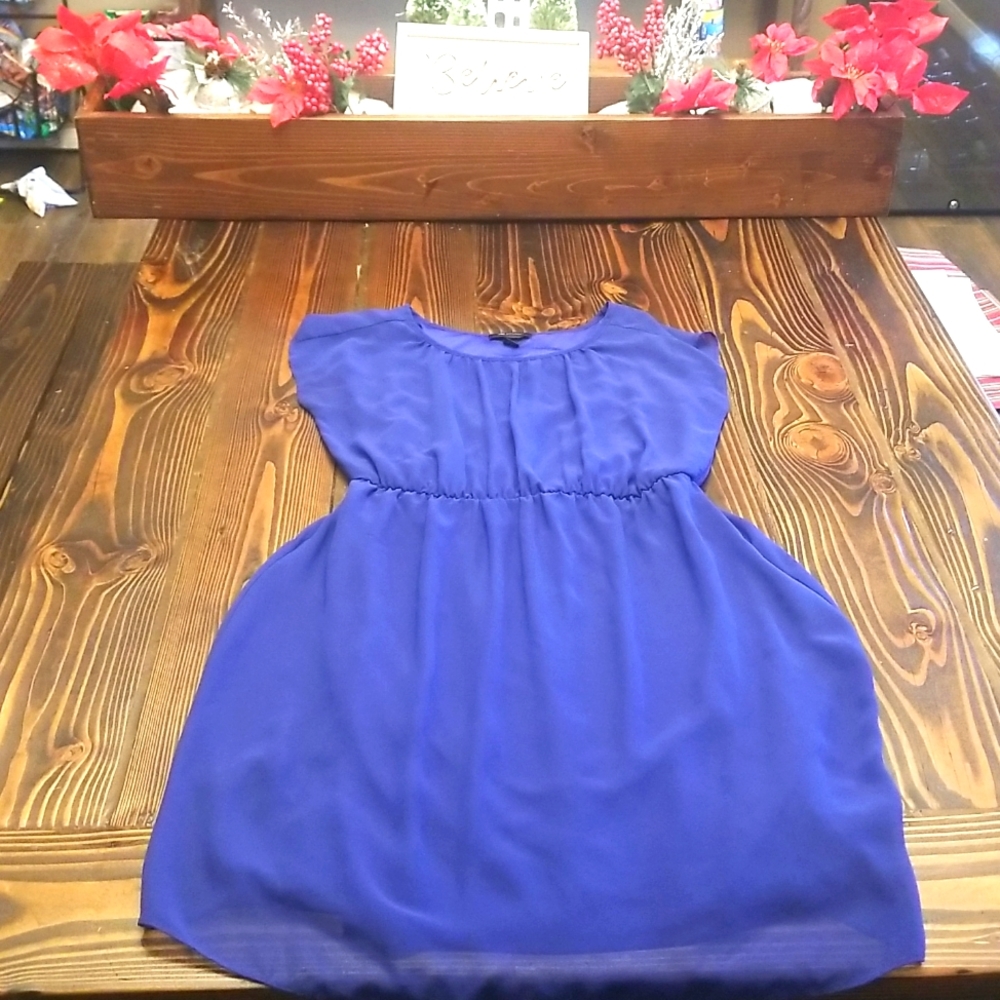 Womens sleeveless dress